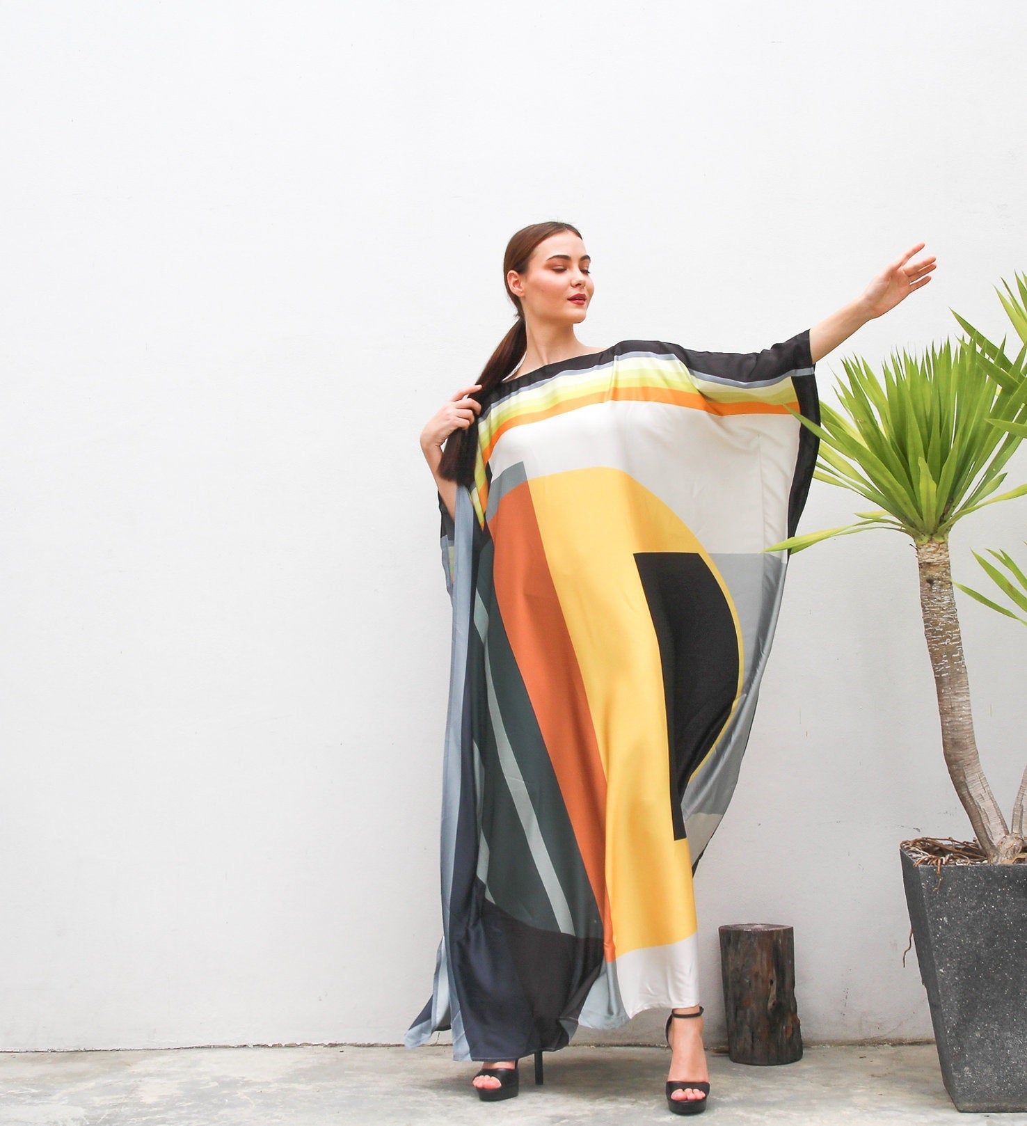 Modern Abstract Print Silk Kaftan Dress: Maxi Length Flowy Tunic
