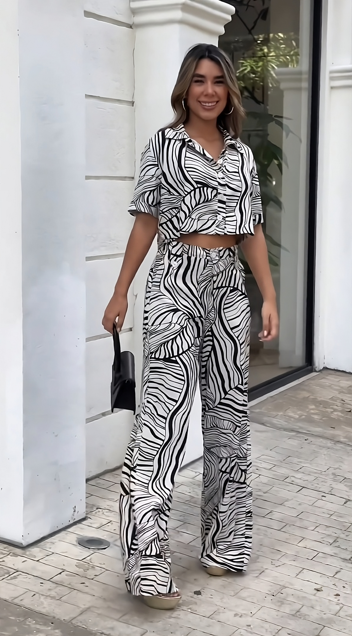 Chic Zebra Print Co-ord Set: Cropped Button-Up Shirt & Wide-Leg Trousers