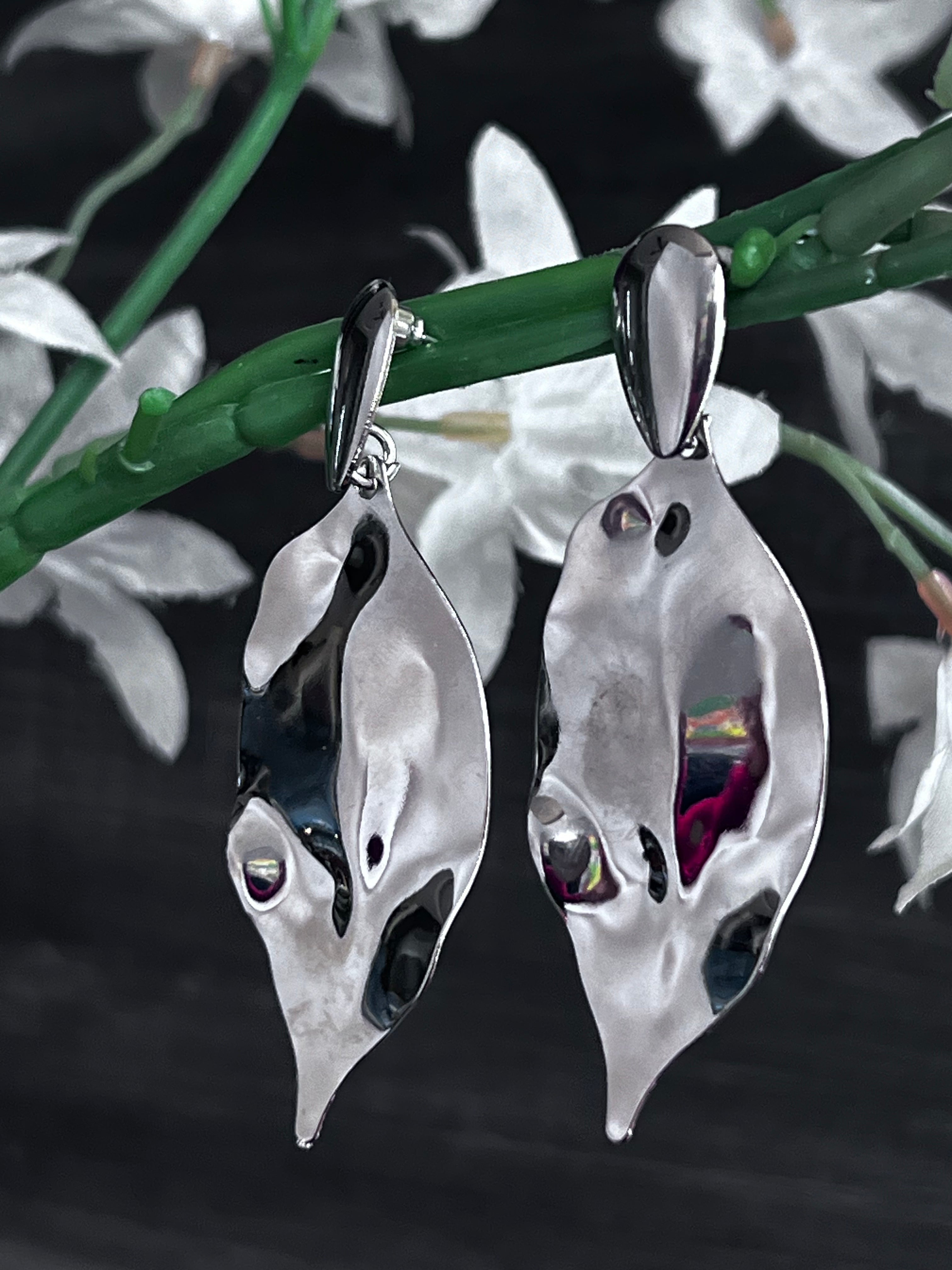 Elegant Flow Leaf-Shaped Metal Earrings