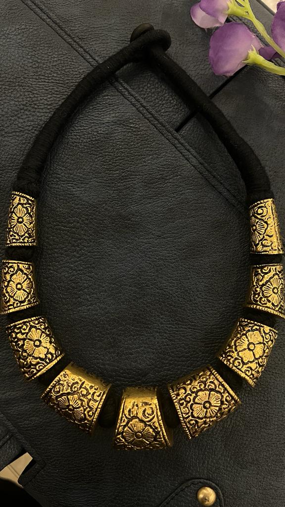 Brass Metal in Golden & black thread Necklace