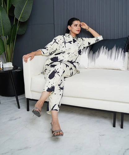 Black &amp; White Botanical Print Two-Piece Set