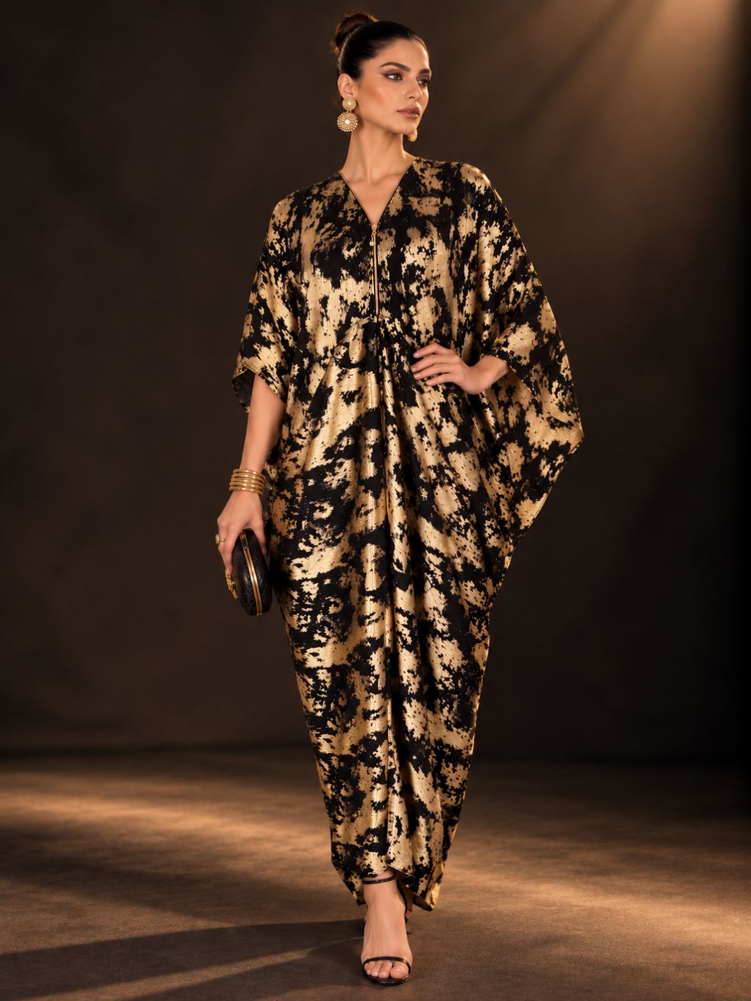 Black &amp; Gold Metallic Print Crinkle Kaftan Dress for Women