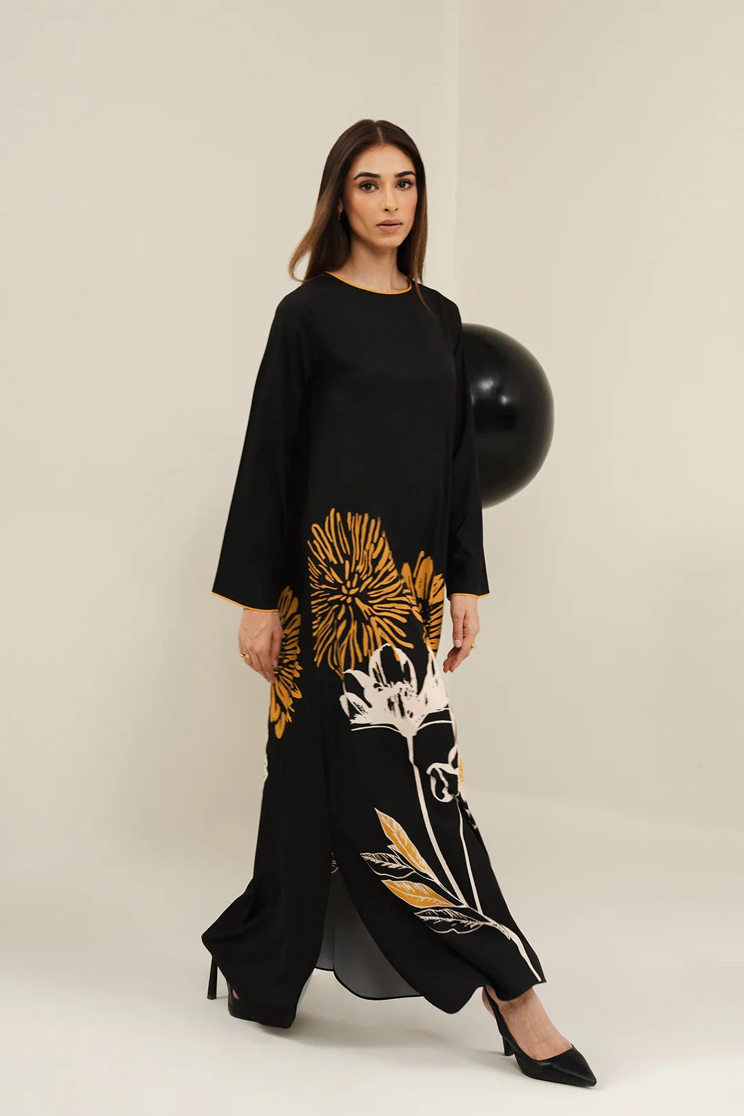 Black Sunflower Print Maxi Dress – Round Neck Bell Sleeve A-Line Gown
