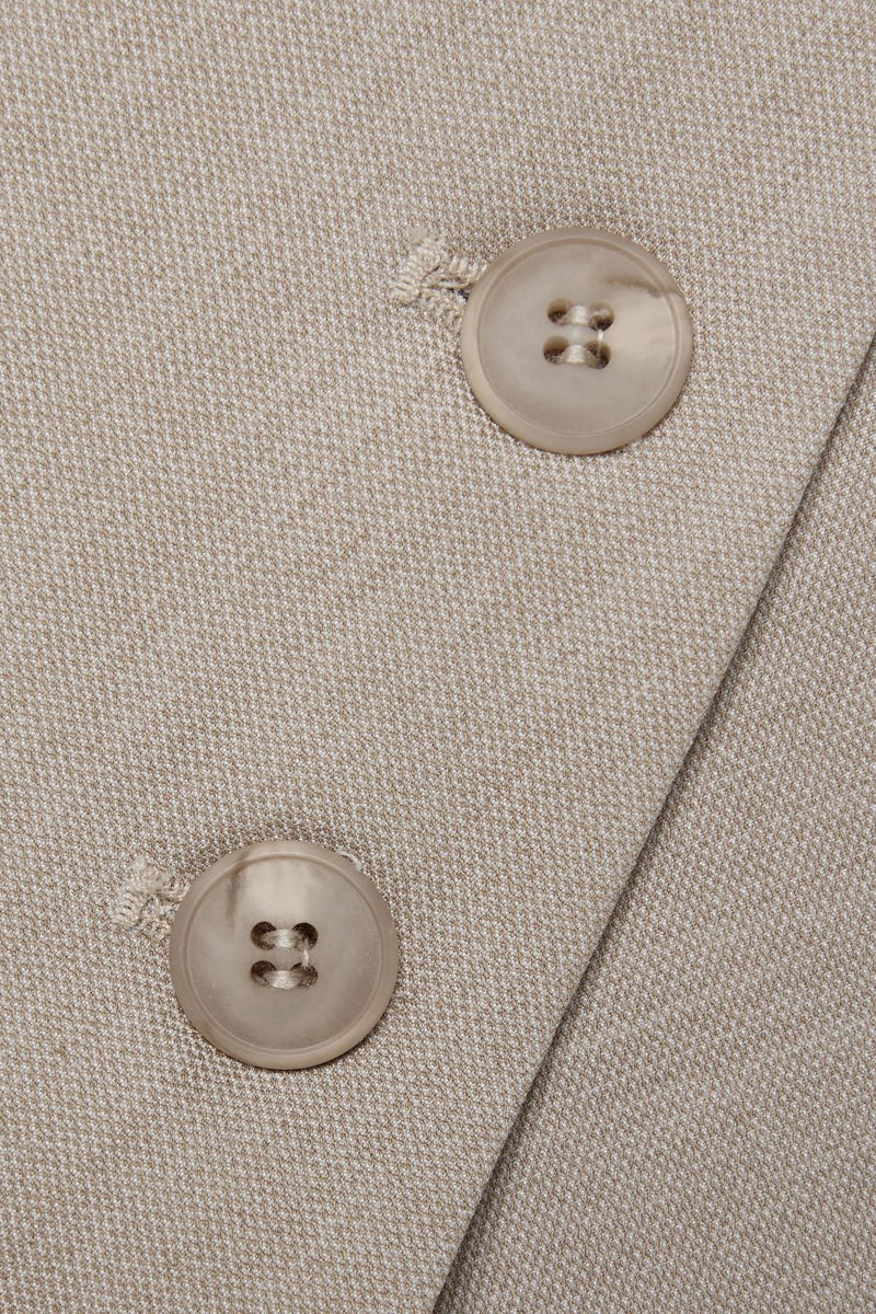 color_beige