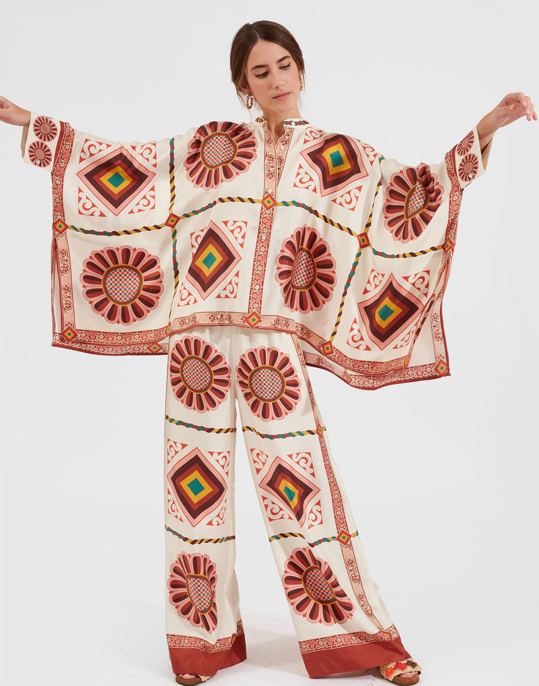 Ivory Retro Medallion Print Cape-Sleeve Co-Ord Set