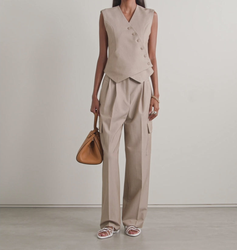 color_beige